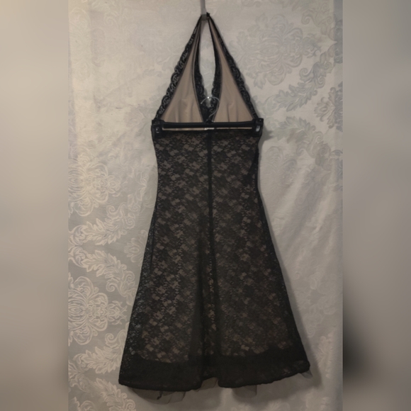 Elegant Lace Halter Bias Dress Teddy - Picture 2 of 7